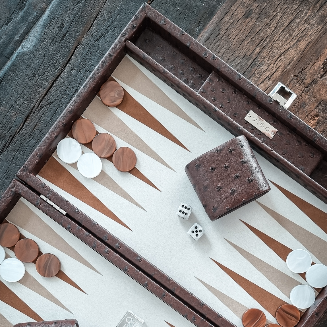 VIDO Medium Backgammon Board Set 15-inch Checkers 29 mm Brown Ostrich Vegan Leather