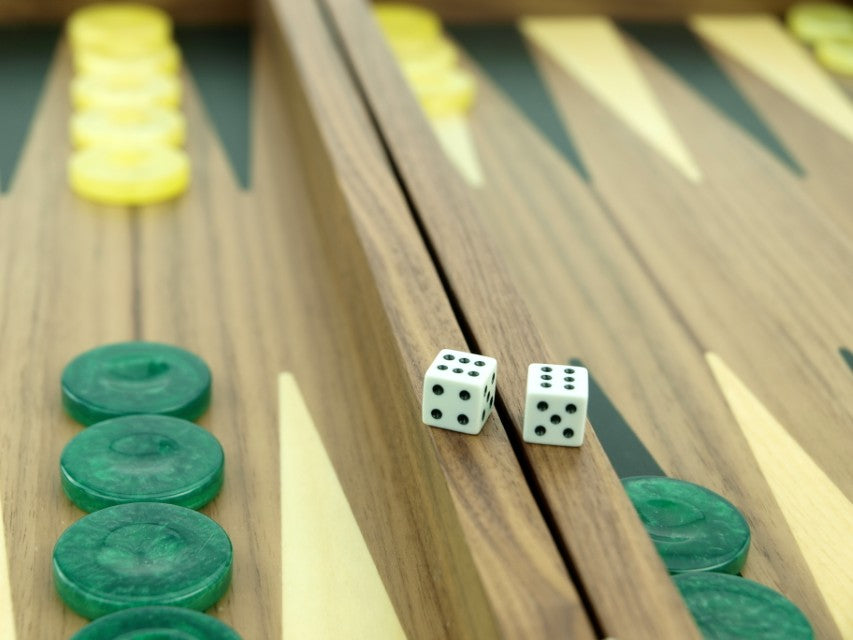 Backgammon Tips and Strategies To Win