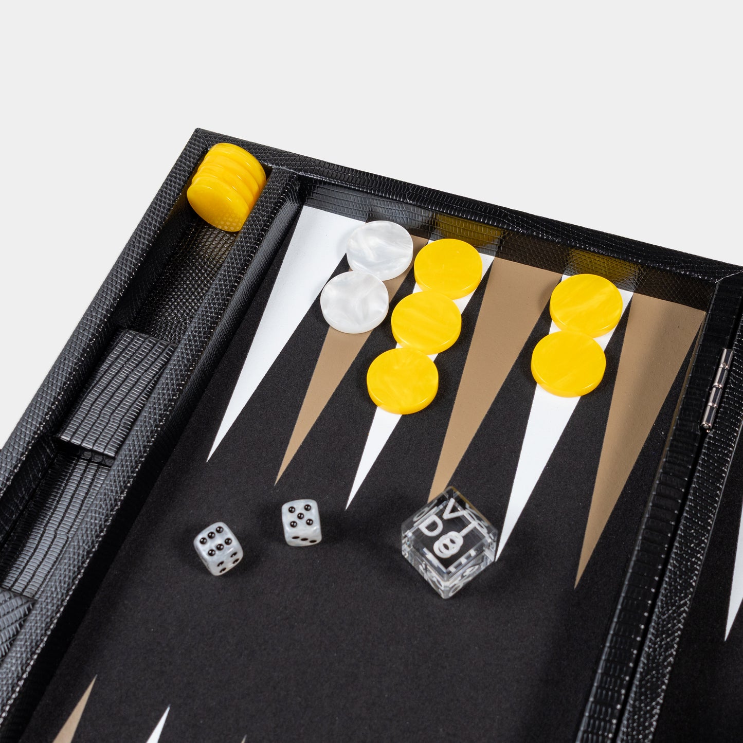 Jet Black Lizard Medium Backgammon