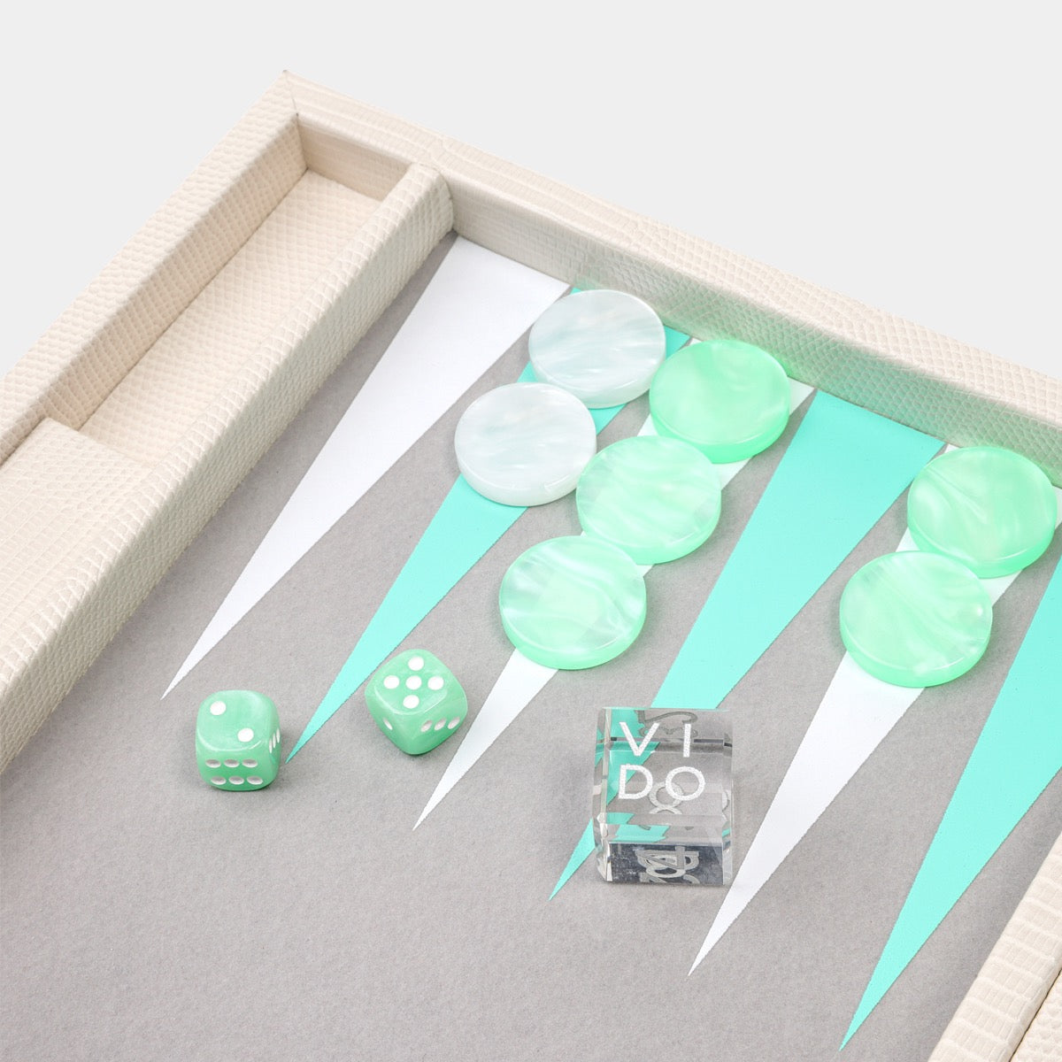 Pearl Lizard Medium Backgammon